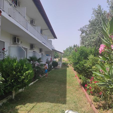Noula Rooms Макригиалос Екстериор снимка