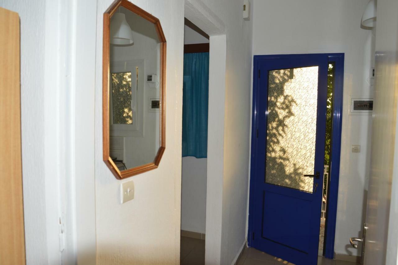 Noula Rooms Макригиалос Екстериор снимка